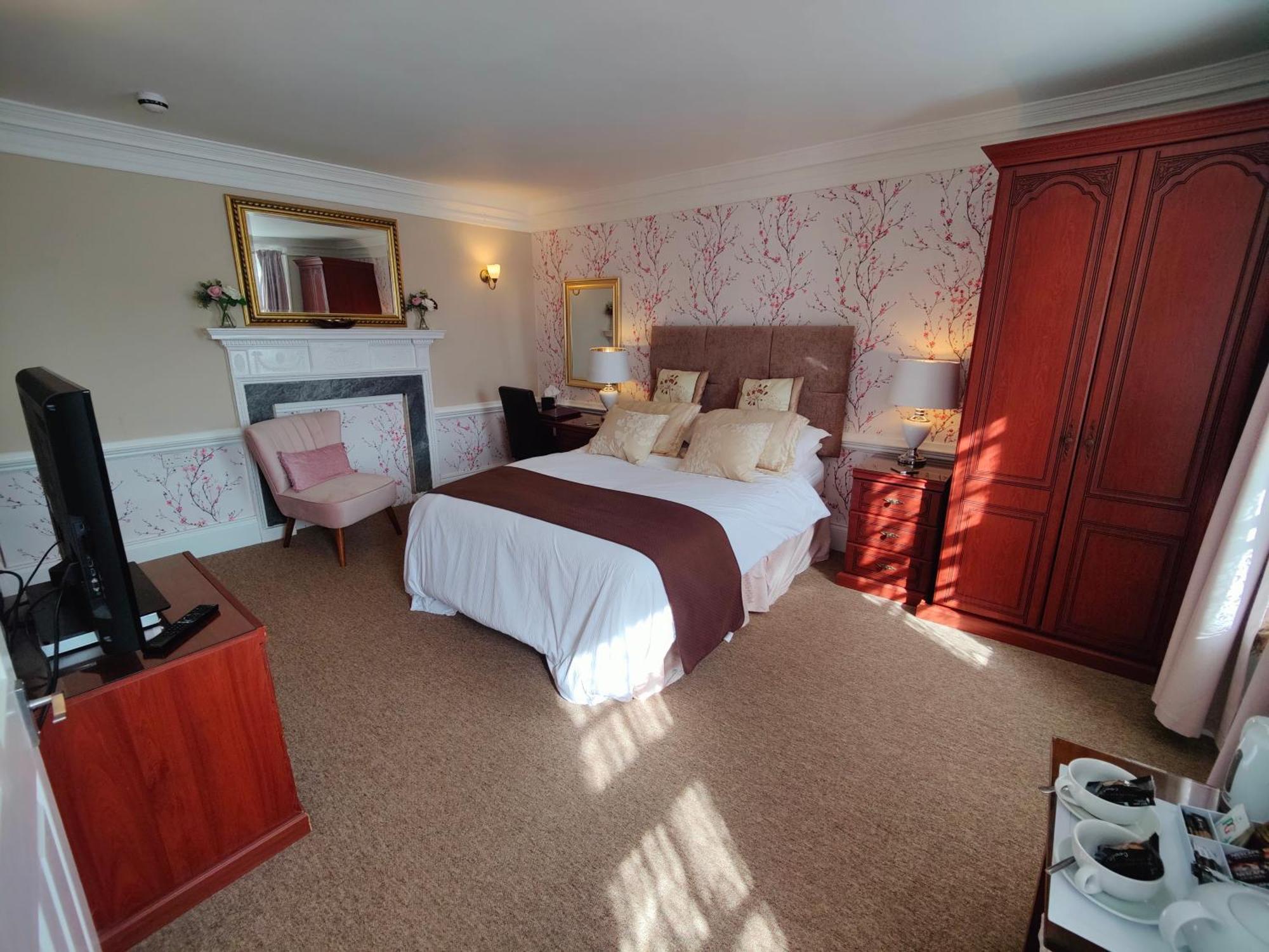 Hotel The Pack O' Cards à Combe Martin Extérieur photo